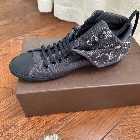 Louis Vuitton sneaker - Picture 2 of 4